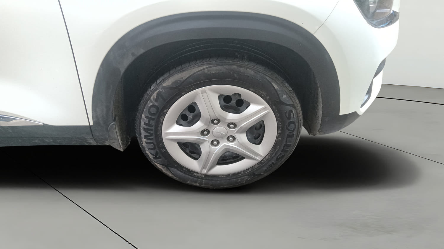 Used 2021 Kia Seltos HTK 1.5 Petrol Manual tyres RIGHT FRONT TYRE RIM VIEW