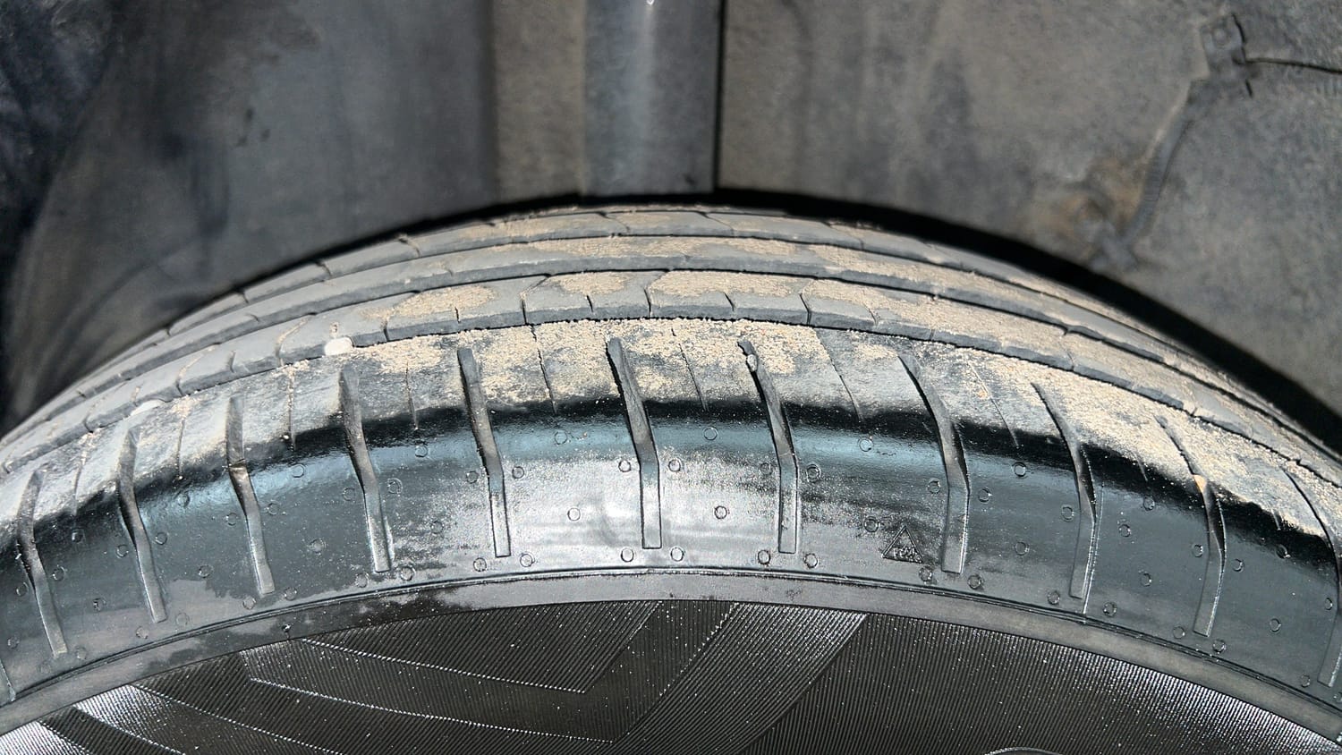 Used 2023 Tata Punch Adventure Rhythm Pack MT Petrol Manual tyres RIGHT REAR TYRE TREAD VIEW
