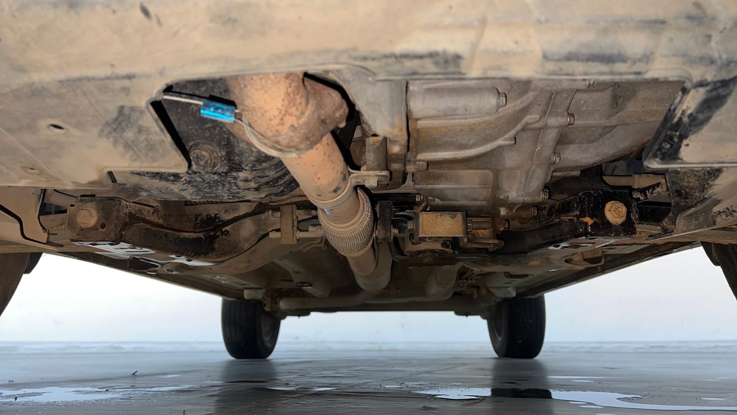 Used 2022 Tata Nexon XZ Plus (HS) Petrol Manual extra FRONT LEFT UNDERBODY VIEW