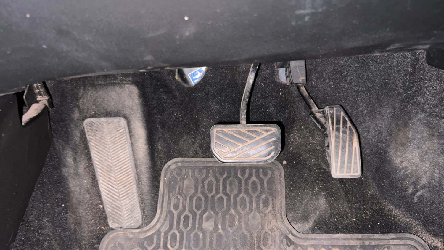 Used 2016 Maruti Suzuki Baleno Zeta 1.2 AT Petrol Automatic interior PEDALS VIEW