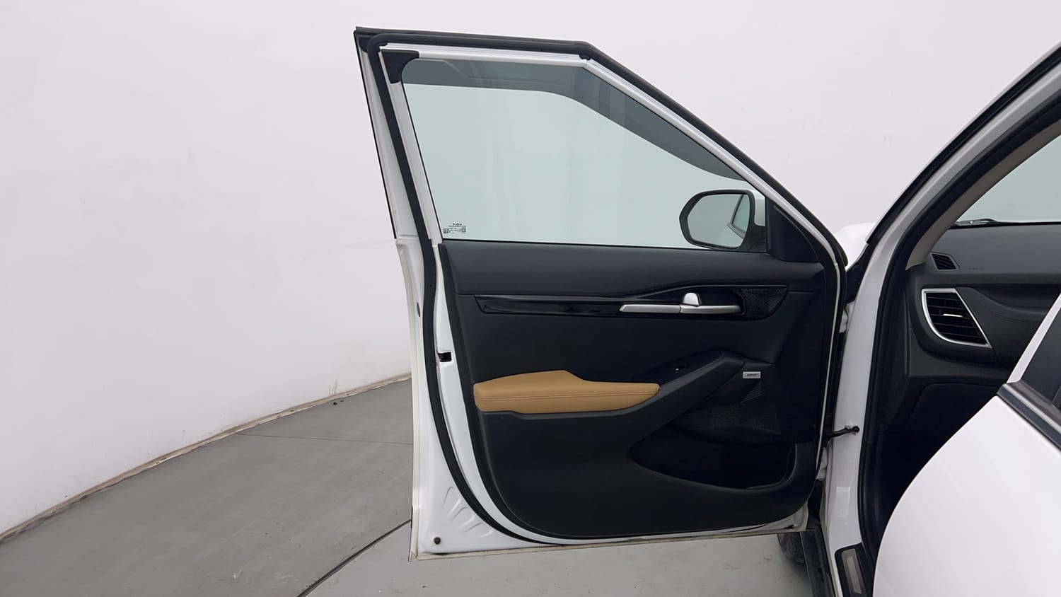 Used 2023 Kia Seltos HTX Plus 1.5 Diesel Diesel Manual interior LEFT FRONT DOOR OPEN VIEW