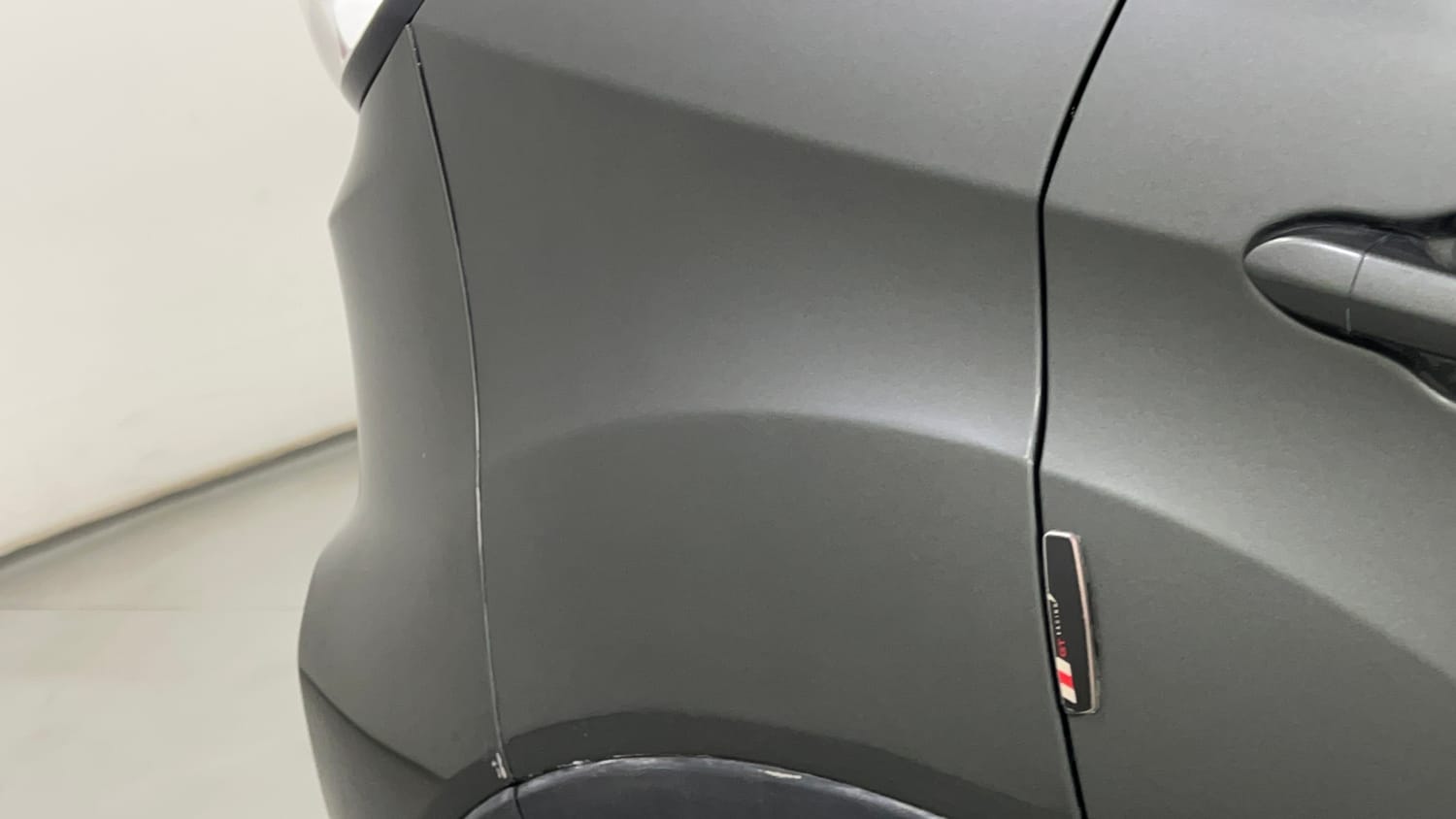 Used 2021 Tata Nexon XZ Plus (O) Petrol Manual dents MINOR DENT