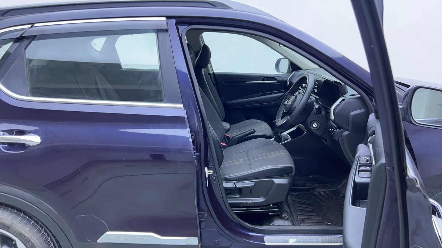 Used 2024 Kia Sonet HTK (O) 1.2 Petrol MT Petrol Manual interior RIGHT SIDE FRONT DOOR CABIN VIEW