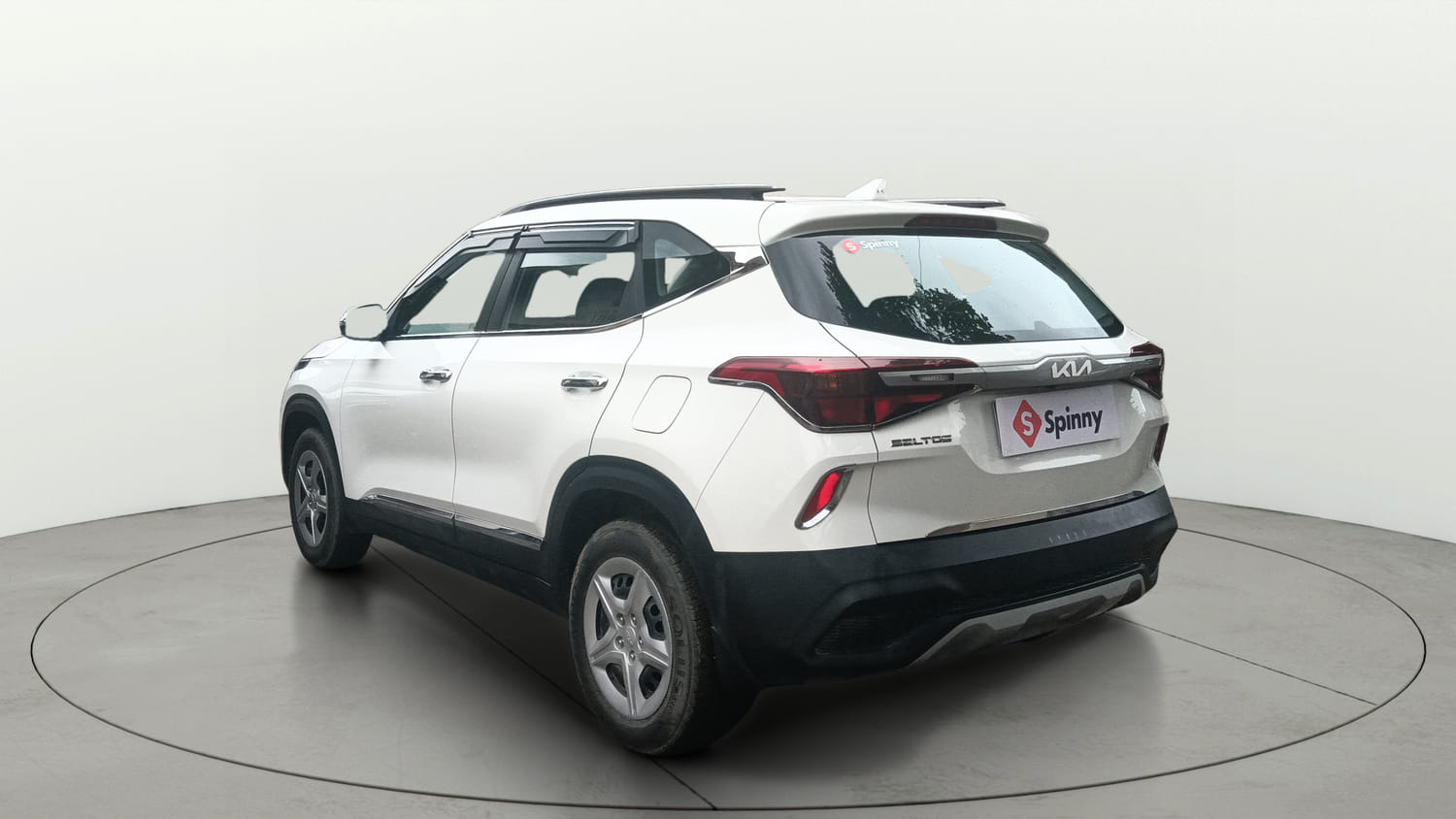 Used 2021 Kia Seltos HTK 1.5 Petrol Manual exterior LEFT REAR CORNER VIEW