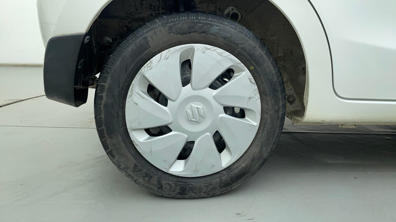 Used 2018 Maruti Suzuki Celerio ZXi Petrol Manual tyres RIGHT REAR TYRE RIM VIEW