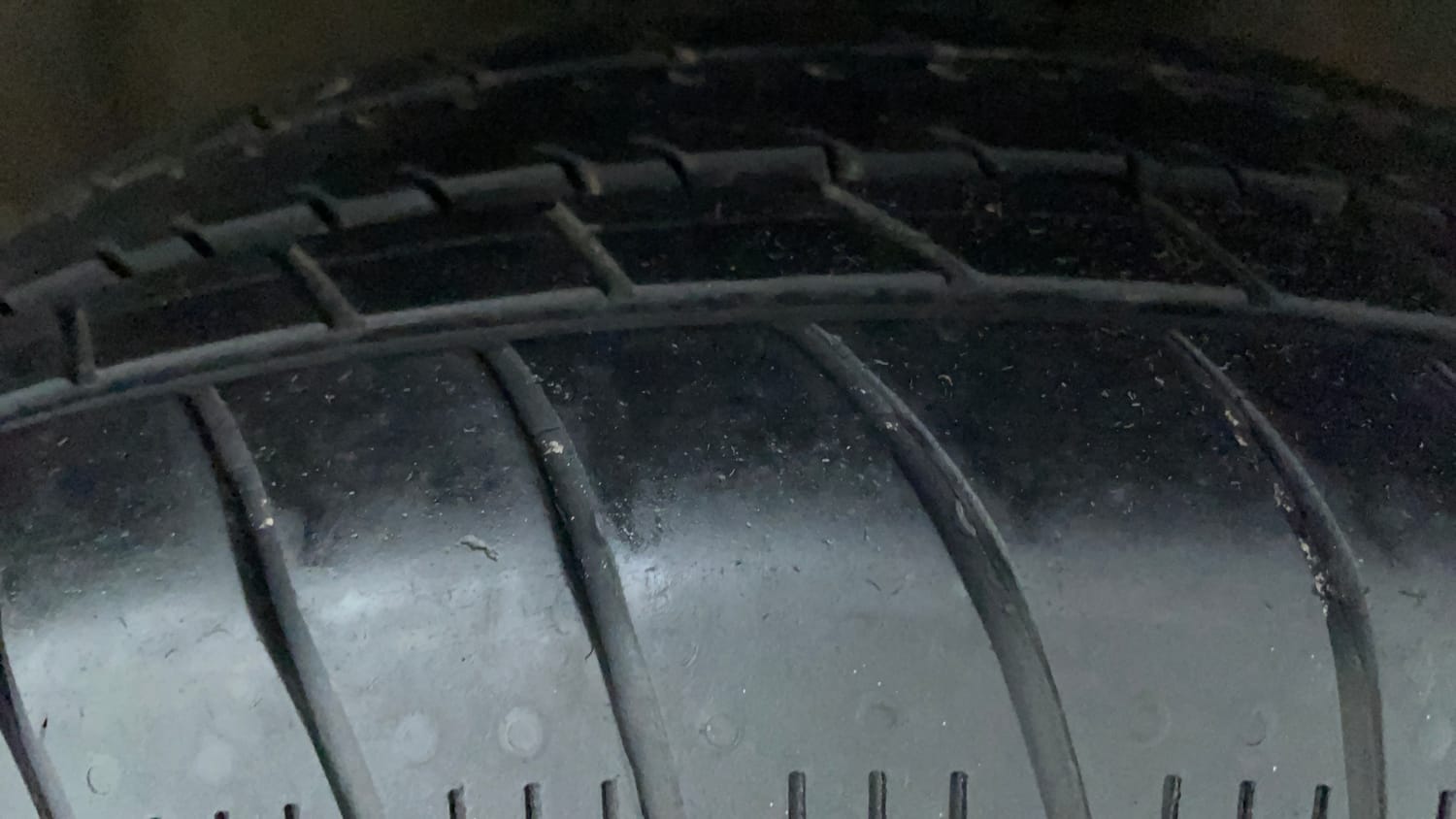 Used 2018 Maruti Suzuki Celerio ZXi Petrol Manual tyres RIGHT FRONT TYRE TREAD VIEW