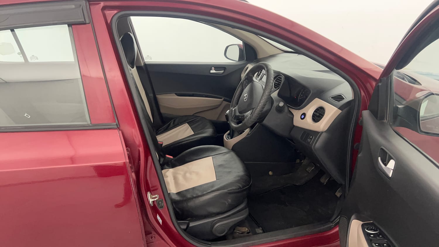 Used 2016 Hyundai Grand i10 Asta 1.2 Kappa VTVT (O) Petrol Manual interior RIGHT SIDE FRONT DOOR CABIN VIEW