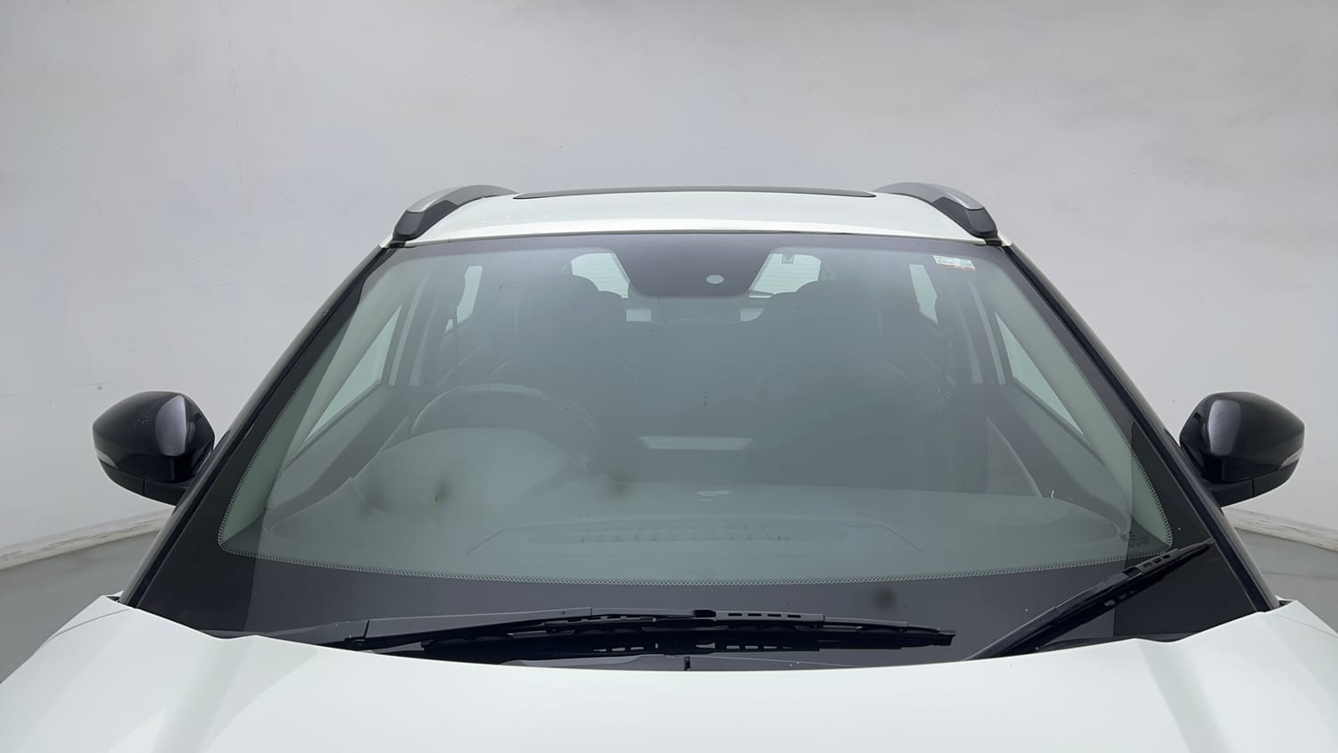 Used 2022 Tata Nexon XZ Plus (HS) Petrol Manual exterior FRONT WINDSHIELD VIEW