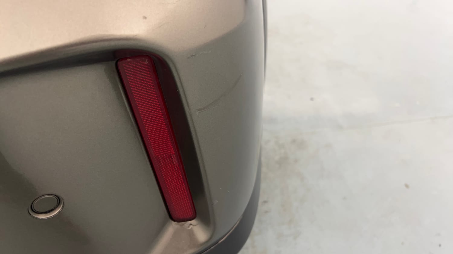 Used 2022 Maruti Suzuki XL6 Zeta AT Petrol Petrol Automatic dents MINOR SCRATCH