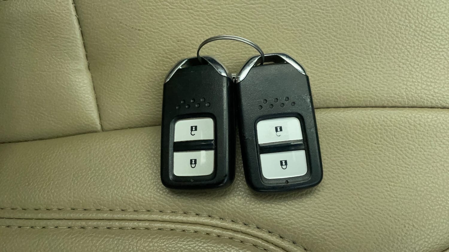 Used 2021 Honda Jazz ZX CVT Petrol Automatic extra CAR KEY VIEW