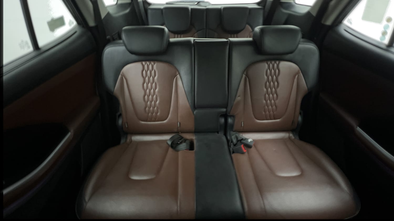 Used 2022 Hyundai Alcazar Signature (O) 7 Seater 1.5 Diesel AT Diesel Automatic interior REAR SEAT CONDITION VIEW