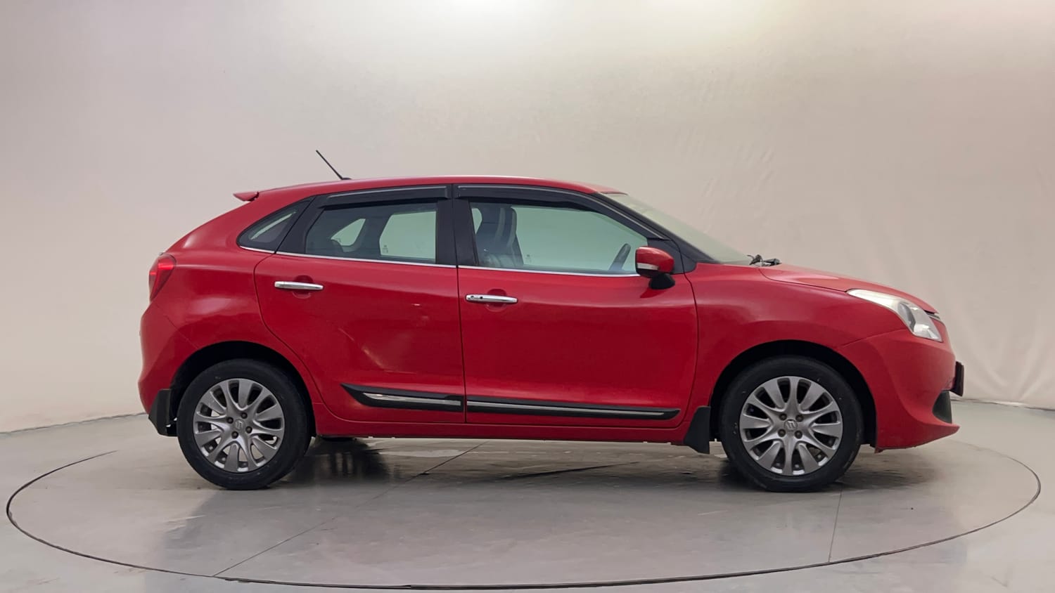 Used 2016 Maruti Suzuki Baleno Zeta 1.2 AT Petrol Automatic exterior RIGHT SIDE VIEW