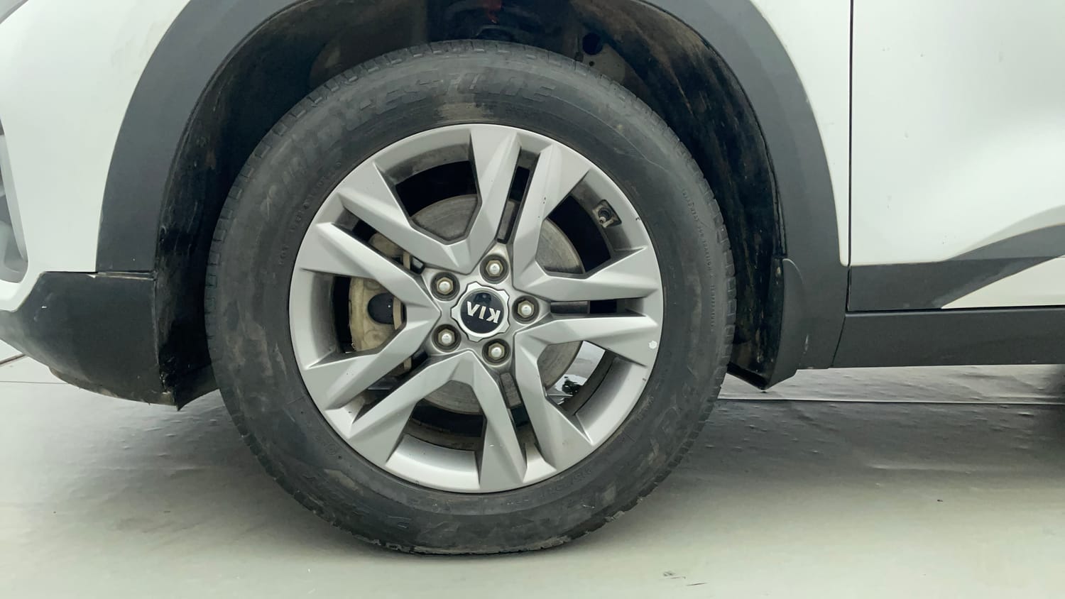 Used 2019 Kia Seltos HTX Plus 1.5 Diesel Diesel Manual tyres LEFT FRONT TYRE RIM VIEW