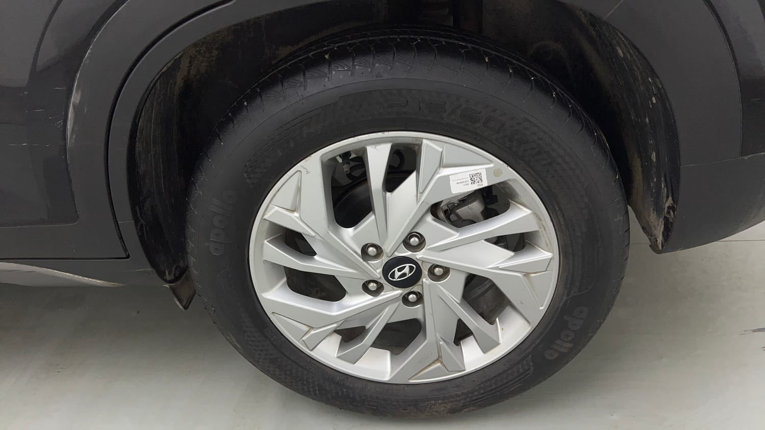Used 2024 Hyundai Creta SX 1.5 Petrol IVT Petrol Automatic tyres LEFT REAR TYRE RIM VIEW