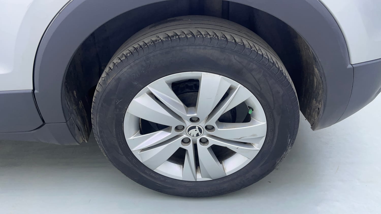 Used 2023 Skoda Kushaq Ambition 1.0L TSI MT Petrol Manual tyres LEFT REAR TYRE RIM VIEW