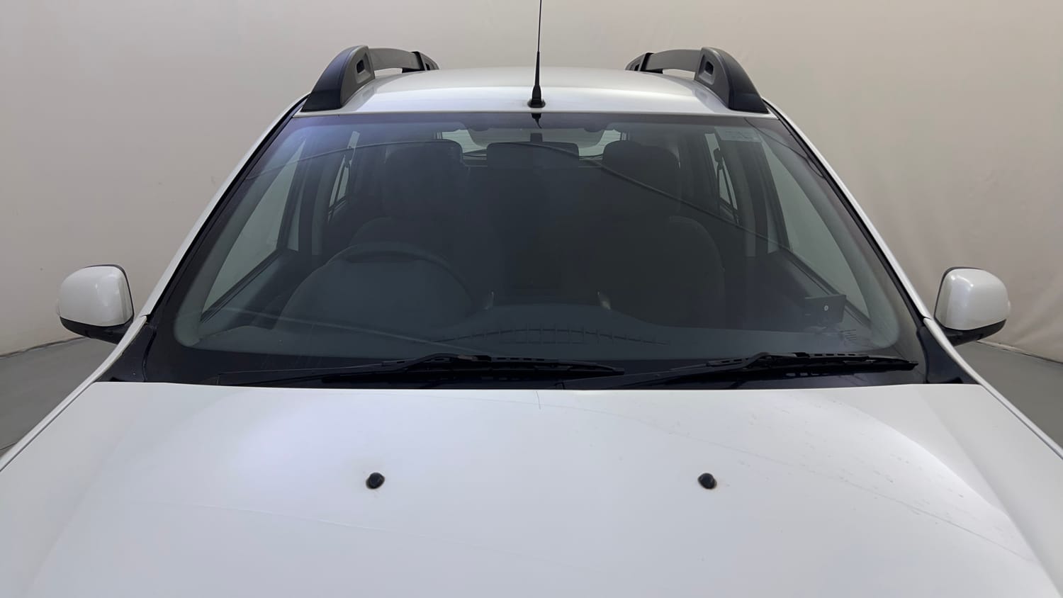 Used 2016 Renault Duster 110 PS RXL 4X2 MT Diesel Manual exterior FRONT WINDSHIELD VIEW