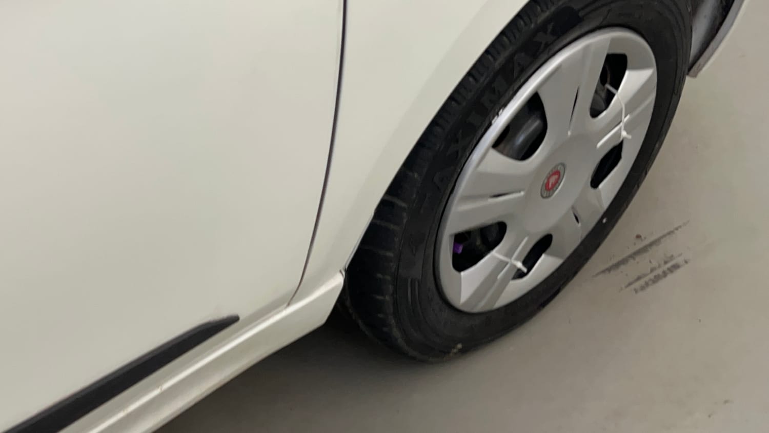 Used 2016 Tata Tiago Revotron XT Petrol Manual dents MINOR SCRATCH
