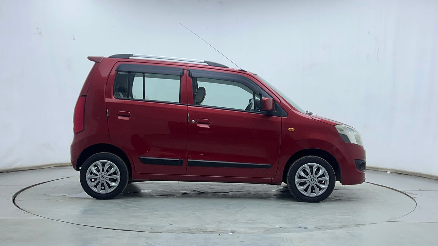 Used 2016 Maruti Suzuki Wagon R 1.0 VXI AMT Petrol Automatic exterior RIGHT SIDE VIEW