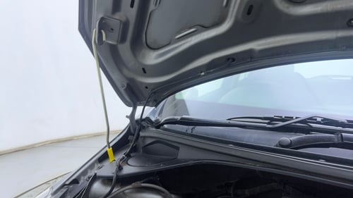 Used 2019 Tata Tiago Revotron XZ Plus Petrol Manual engine ENGINE RIGHT SIDE HINGE & APRON VIEW
