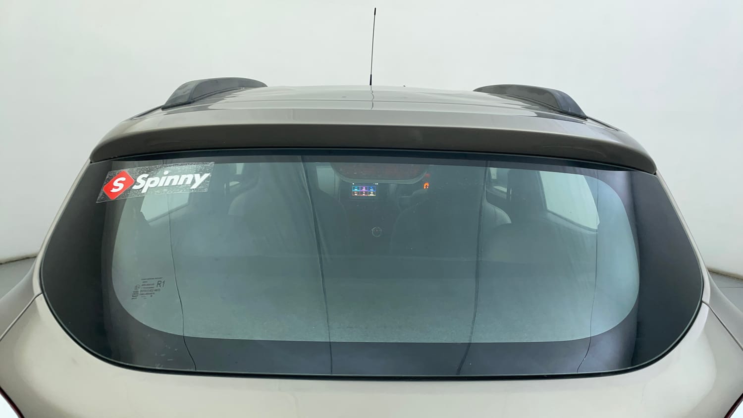 Used 2018 Renault Kwid 1.0 RXT AMT Opt Petrol Automatic exterior BACK WINDSHIELD VIEW