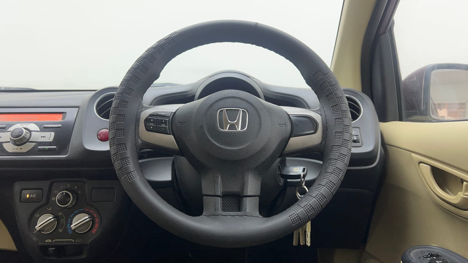 Used 2015 Honda Amaze 1.2 S i-VTEC Petrol Manual interior STEERING VIEW