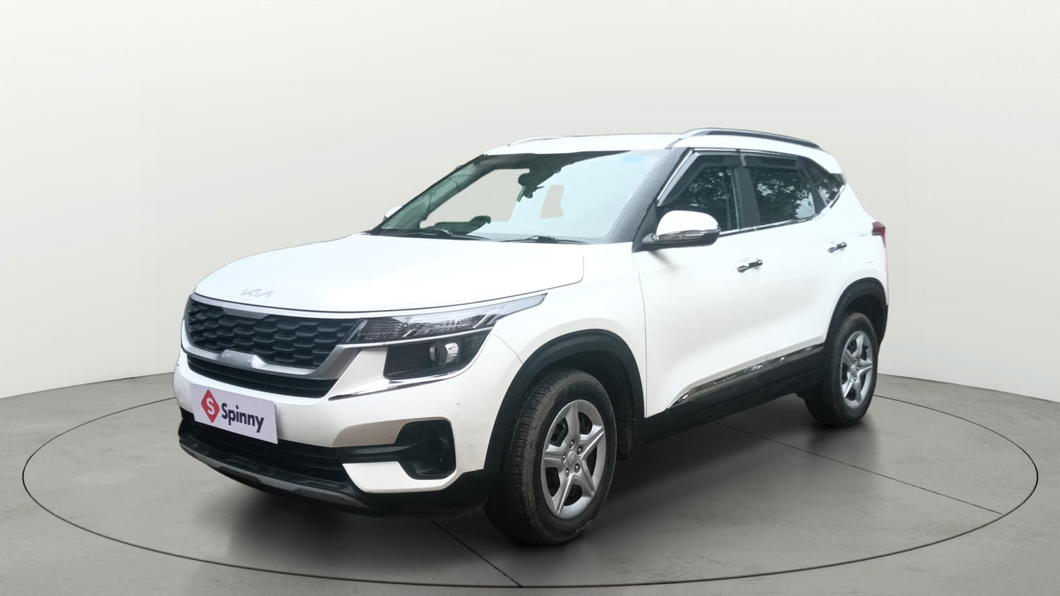 Used 2021 Kia Seltos HTK 1.5 Petrol Manual exterior LEFT FRONT CORNER VIEW