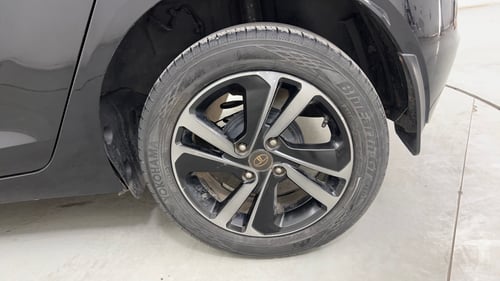 Used 2021 Tata Altroz XZ Plus i-Turbo Petrol Dark Edition Petrol Manual tyres LEFT REAR TYRE RIM VIEW