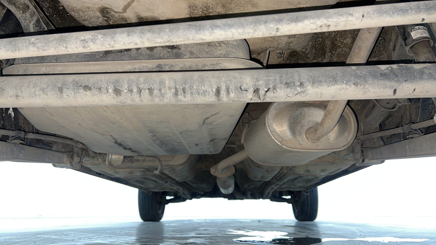 Used 2016 Maruti Suzuki Alto K10 LXi Petrol Manual extra REAR UNDERBODY VIEW (TAKEN FROM REAR)