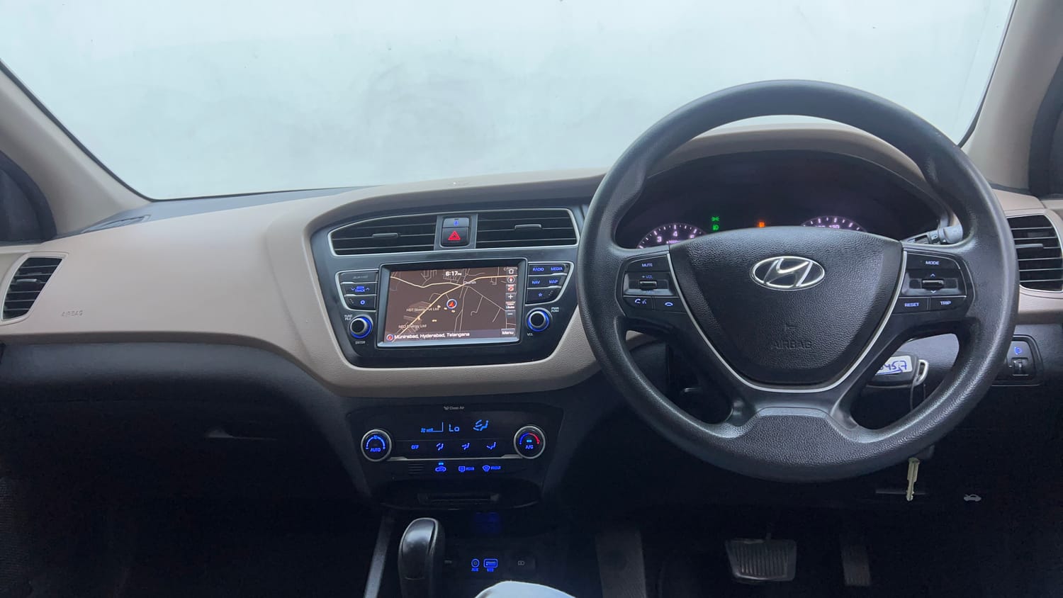 Used 2018 Hyundai Elite i20 Asta 1.2 AT Petrol Automatic interior DASHBOARD VIEW