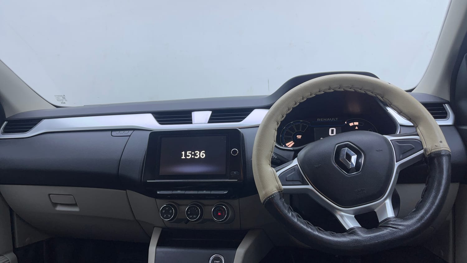 Used 2020 Renault Triber RXZ Petrol Manual interior DASHBOARD VIEW