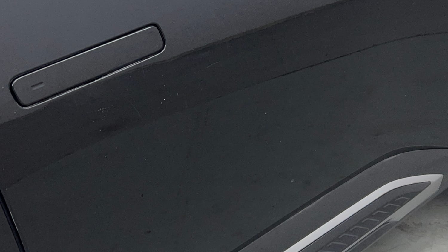 Used 2025 Kia Syros HTX 1.5 Diesel 6MT Diesel Manual dents MINOR SCRATCH