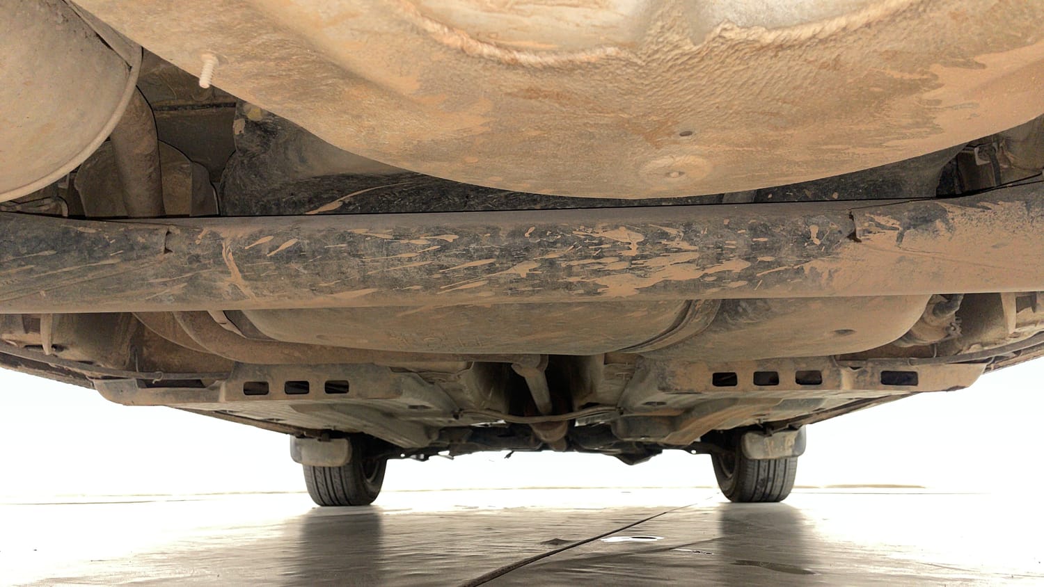 Used 2015 Volkswagen Polo Comfortline 1.2L (P) Petrol Manual extra REAR UNDERBODY VIEW (TAKEN FROM REAR)