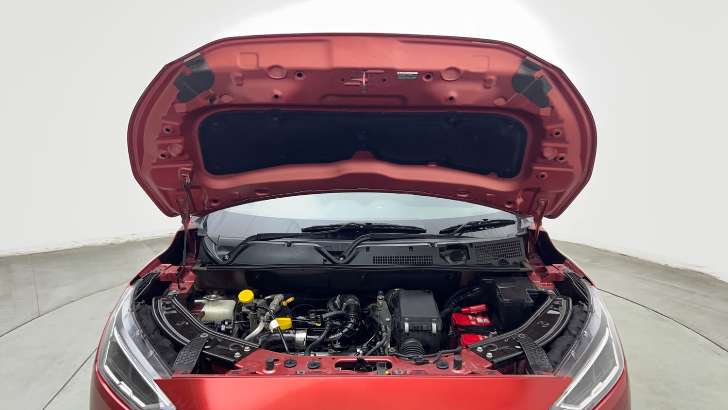 Used 2022 Nissan Magnite XV Premium Turbo CVT Petrol Automatic engine ENGINE & BONNET OPEN FRONT VIEW