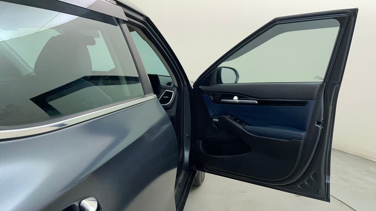 Used 2022 Kia Seltos X Line 1.4 DCT Petrol Automatic interior RIGHT FRONT DOOR OPEN VIEW