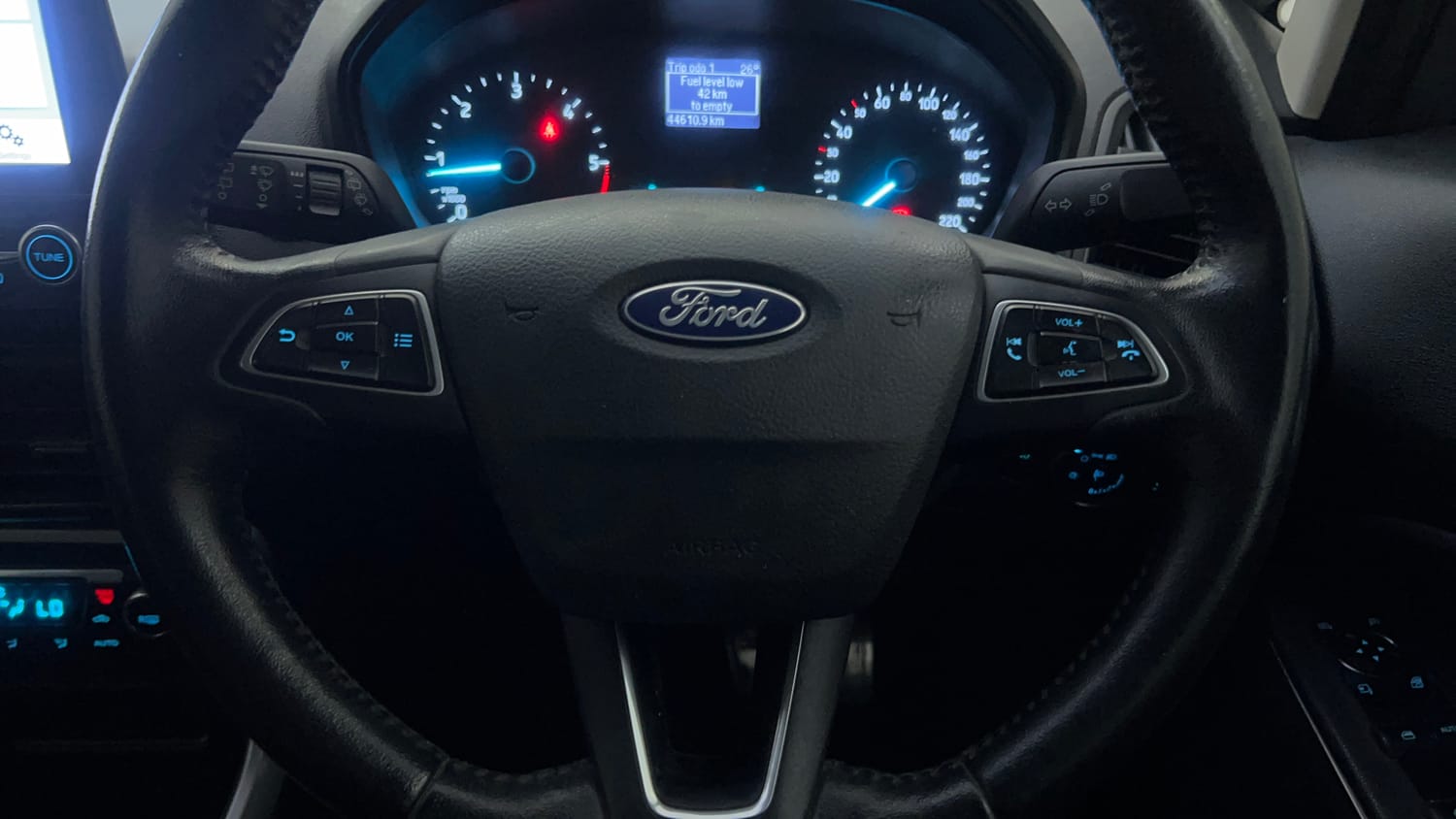 Used 2018 Ford EcoSport Titanium 1.5L TDCi Diesel Manual top_features Airbags