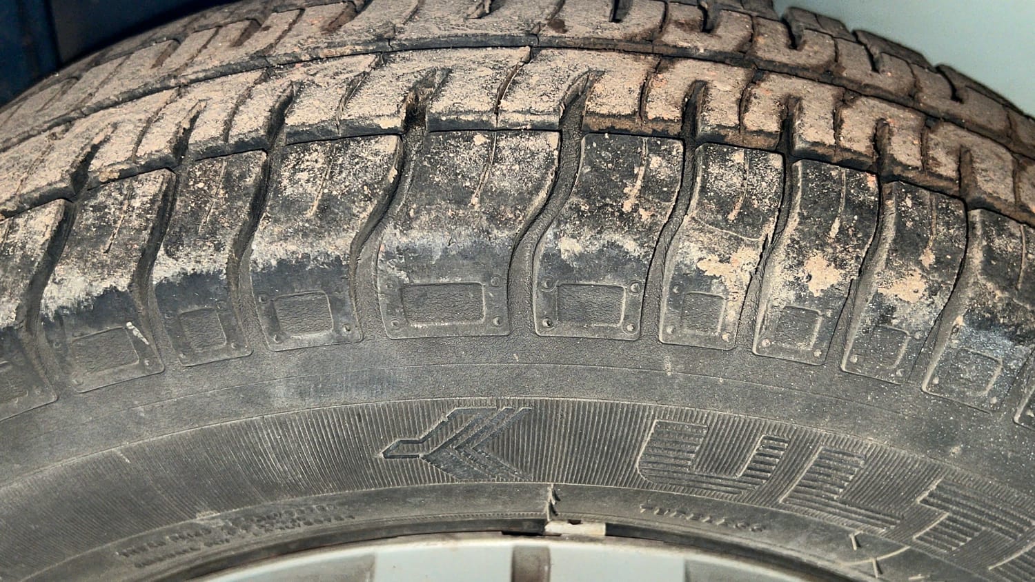 Used 2018 Maruti Suzuki Alto 800 VXi Petrol Manual tyres LEFT REAR TYRE TREAD VIEW