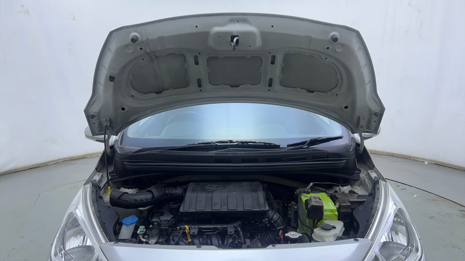 Used 2018 Hyundai Grand i10 Sportz AT 1.2 Kappa VTVT Petrol Automatic engine ENGINE & BONNET OPEN FRONT VIEW