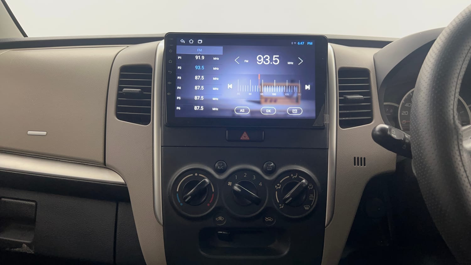 Used 2013 Maruti Suzuki Wagon R VXI Petrol Manual interior MUSIC SYSTEM & AC CONTROL VIEW