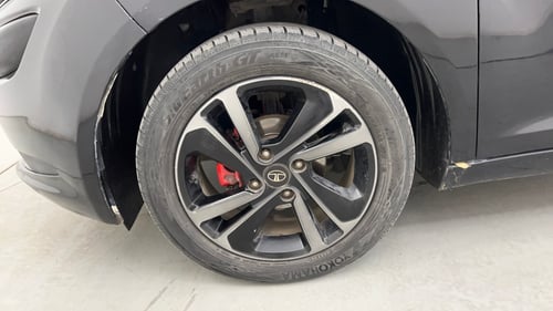Used 2021 Tata Altroz XZ Plus i-Turbo Petrol Dark Edition Petrol Manual tyres LEFT FRONT TYRE RIM VIEW