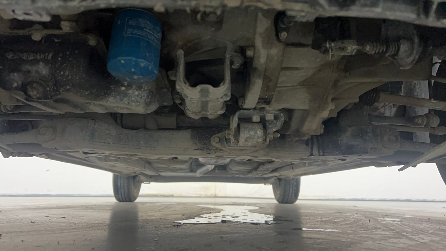 Used 2016 Hyundai Grand i10 Asta 1.2 Kappa VTVT (O) Petrol Manual extra FRONT LEFT UNDERBODY VIEW