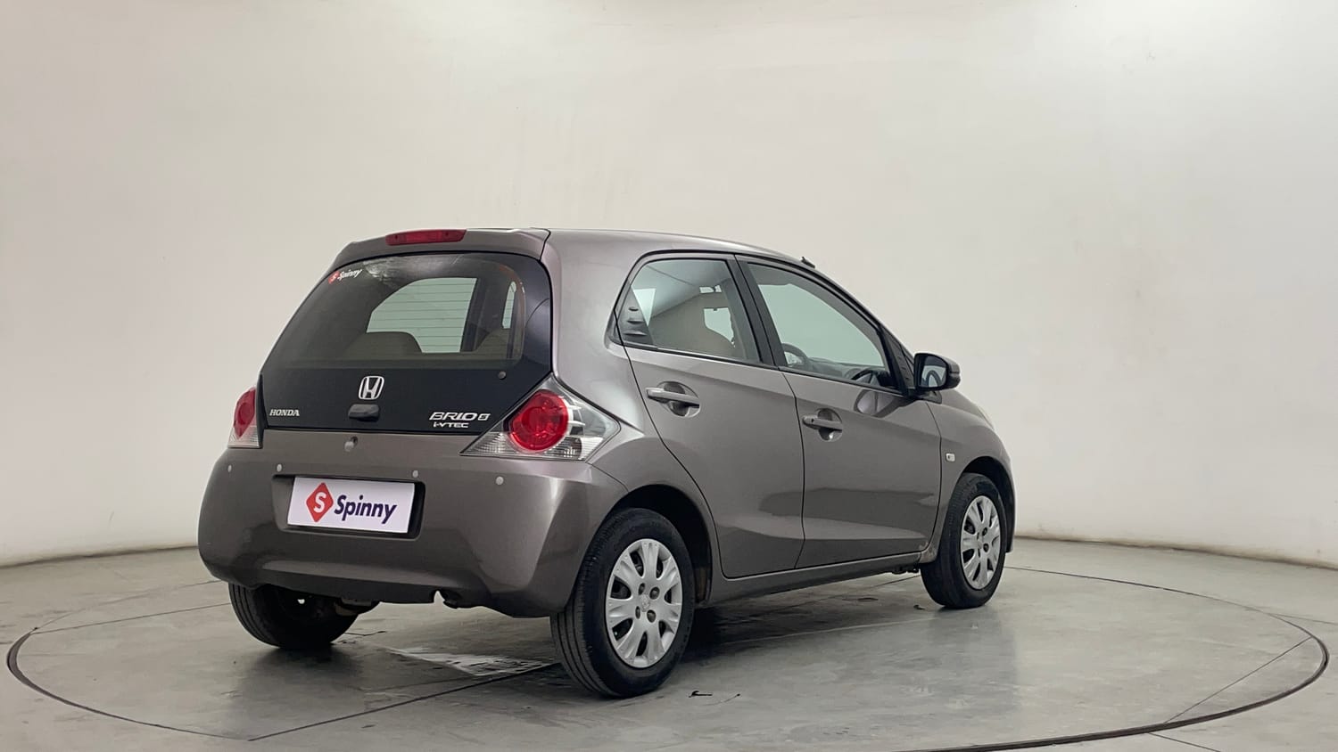 Used 2015 Honda Brio S MT Petrol Manual exterior RIGHT REAR CORNER VIEW