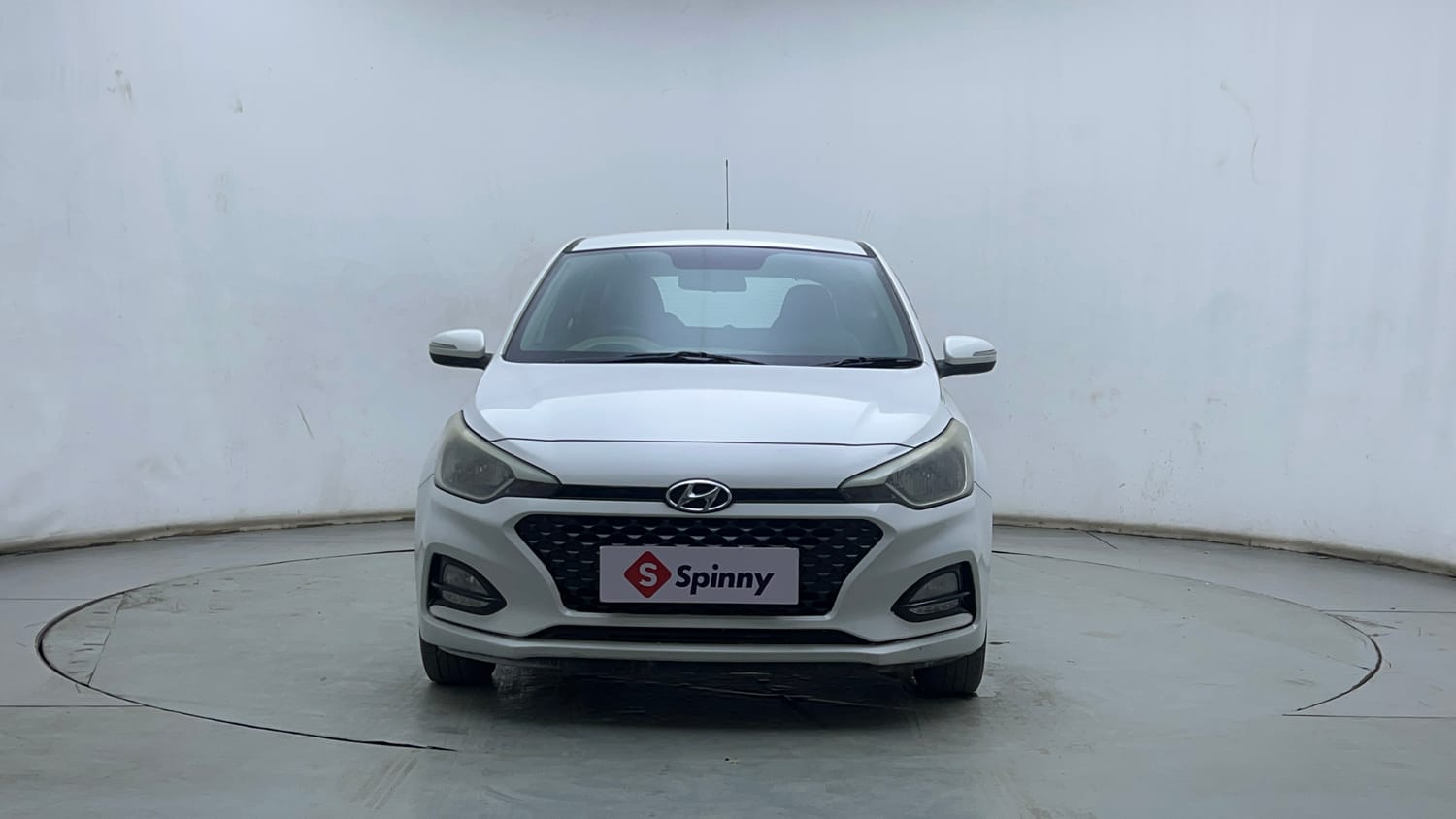 Used 2018 Hyundai Elite i20 Asta 1.2 AT Petrol Automatic exterior FRONT VIEW