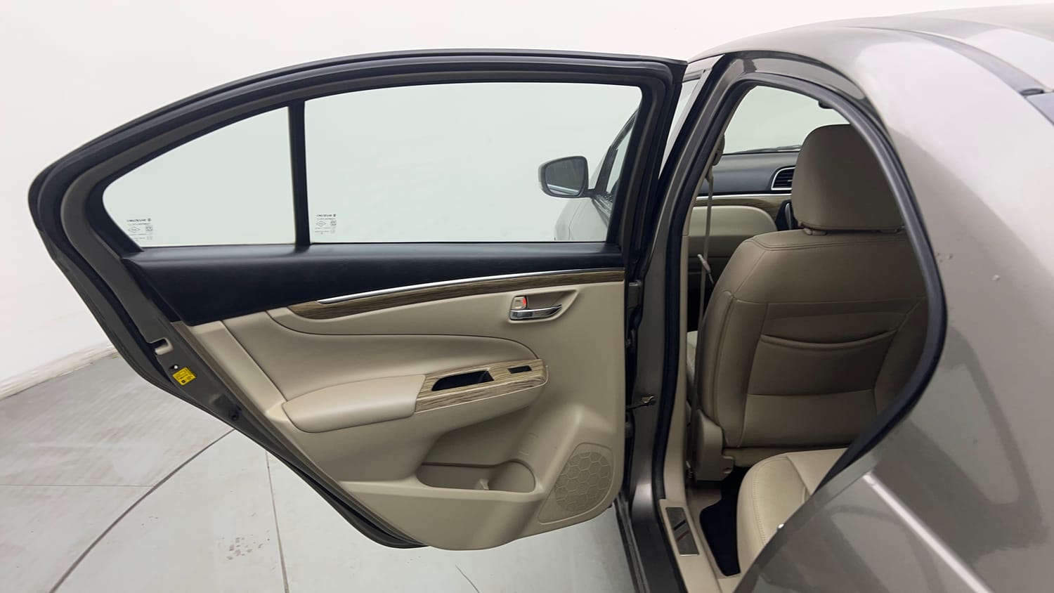 Used 2018 Maruti Suzuki Ciaz Alpha Hybrid 1.5 Petrol Manual interior LEFT REAR DOOR OPEN VIEW