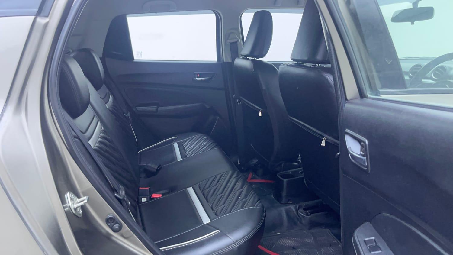Used 2020 Maruti Suzuki Swift ZXi AMT Petrol Automatic interior RIGHT SIDE REAR DOOR CABIN VIEW