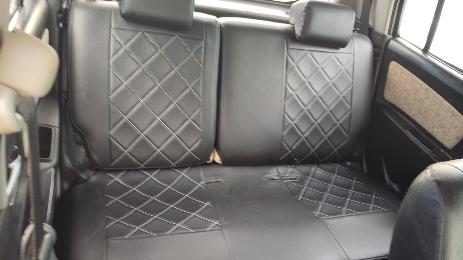 Used 2017 Maruti Suzuki Wagon R 1.0 VXI AMT Petrol Automatic interior REAR SEAT CONDITION VIEW
