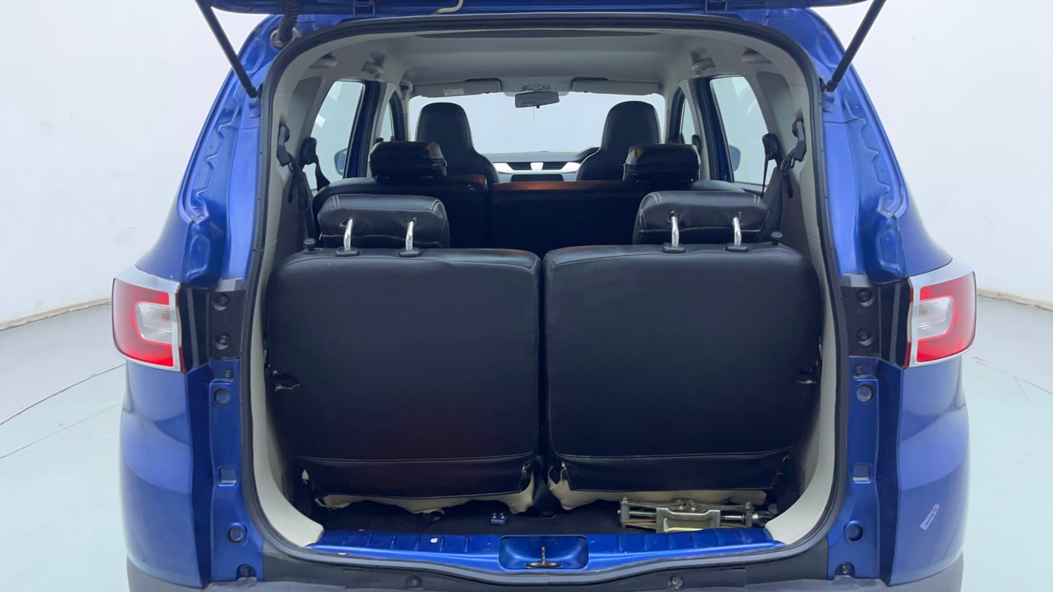 Used 2020 Renault Triber RXZ Petrol Manual interior DICKY INSIDE VIEW