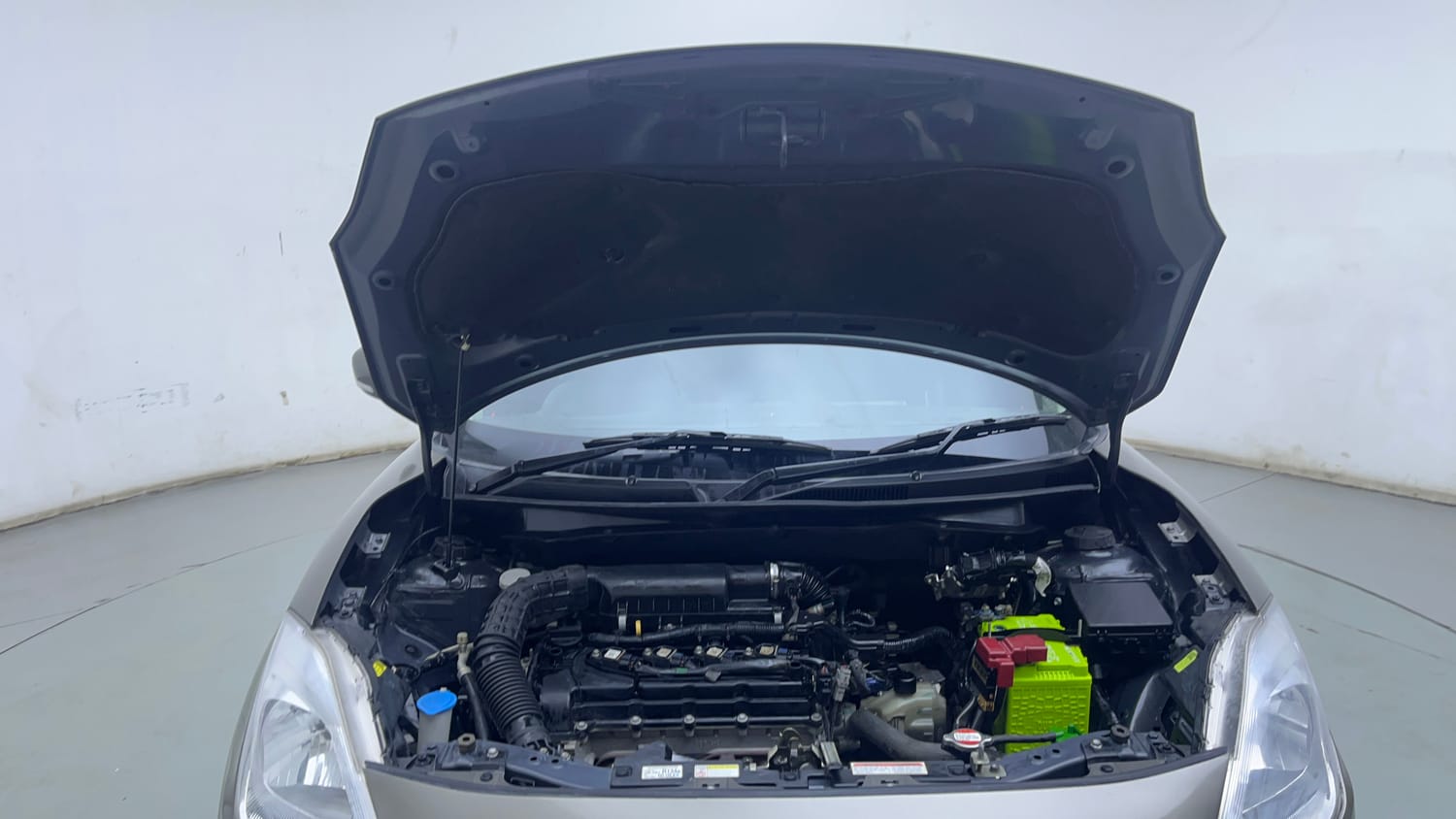Used 2020 Maruti Suzuki Swift ZXi AMT Petrol Automatic engine ENGINE & BONNET OPEN FRONT VIEW