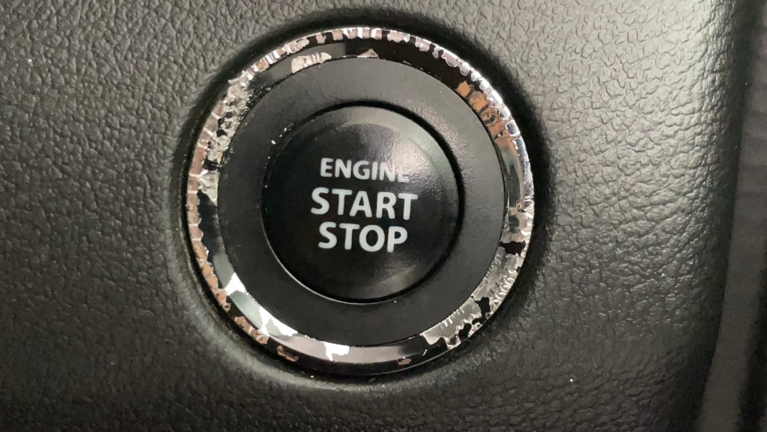 Used 2017 Maruti Suzuki Baleno Alpha 1.2 Petrol Manual top_features Keyless start