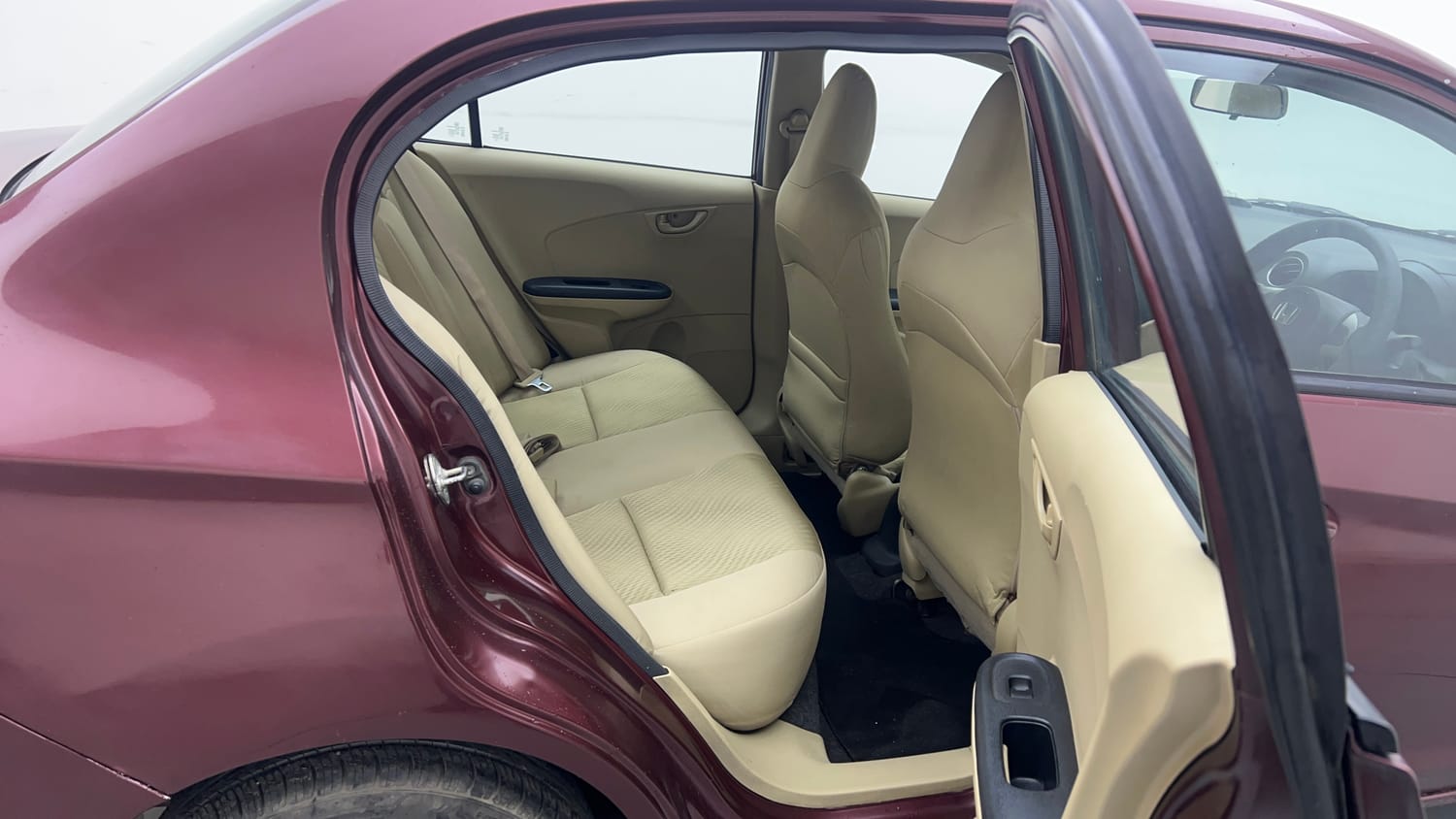 Used 2015 Honda Amaze 1.2 S i-VTEC Petrol Manual interior RIGHT SIDE REAR DOOR CABIN VIEW