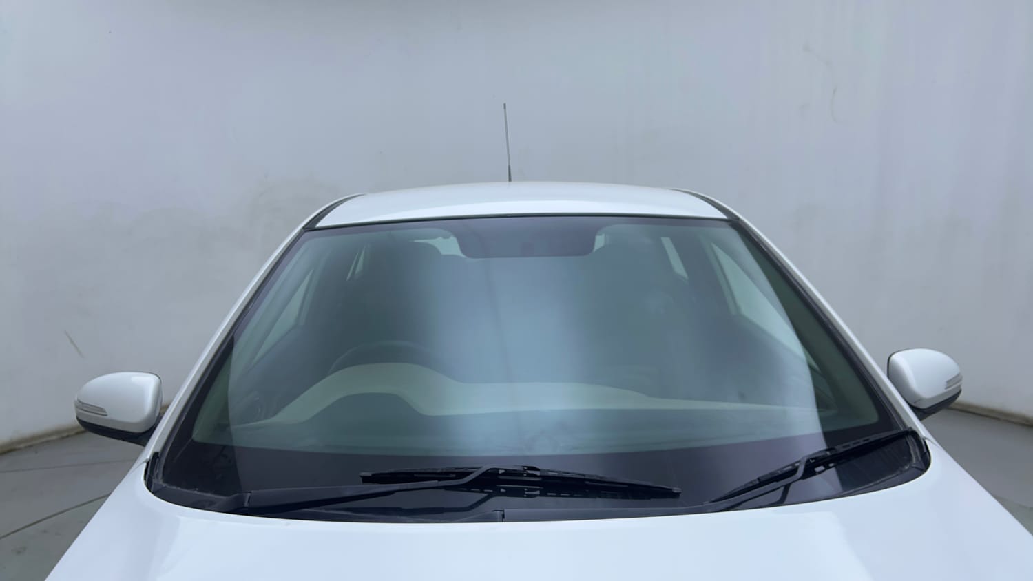 Used 2018 Hyundai Elite i20 Asta 1.2 AT Petrol Automatic exterior FRONT WINDSHIELD VIEW